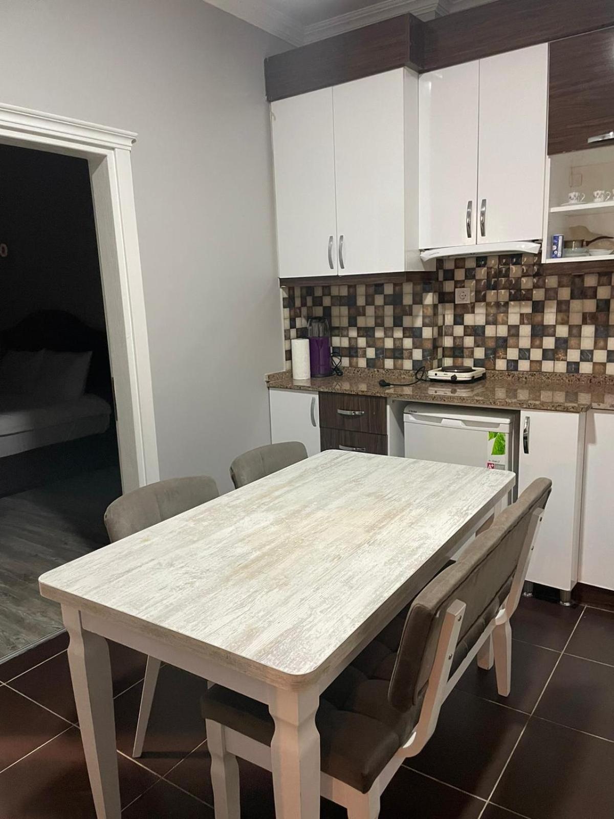 Taksim Cmlm Suit Стамбул Экстерьер фото